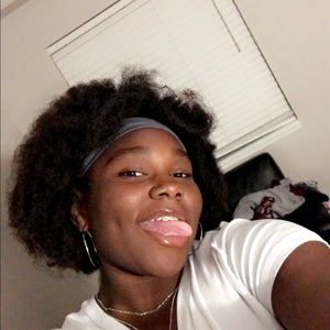 Meet your Posher, Jayla